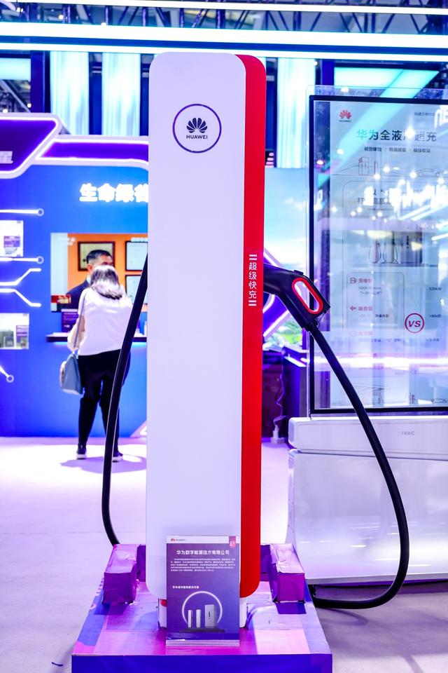 電纜拗折1萬次不斷!線纜力量成為建設“超充之城”利器